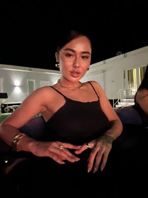 Девушки Мурманска — инди Карина